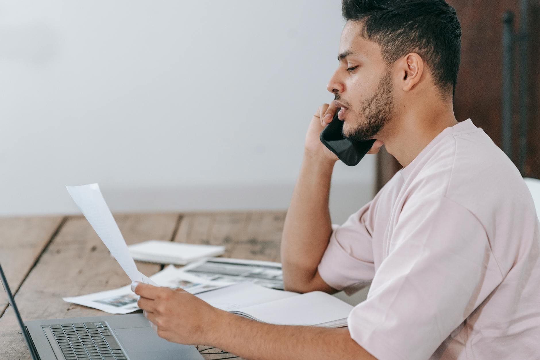 How Should a Business Handle Responding to a Negative Review Example Without Harming Trust?