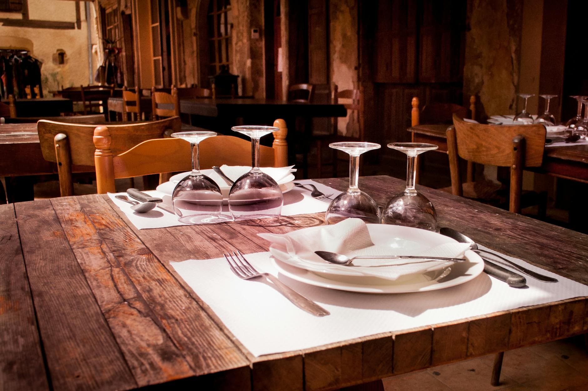 Mastering Restaurant Reviews: A Guide for Local Businesses