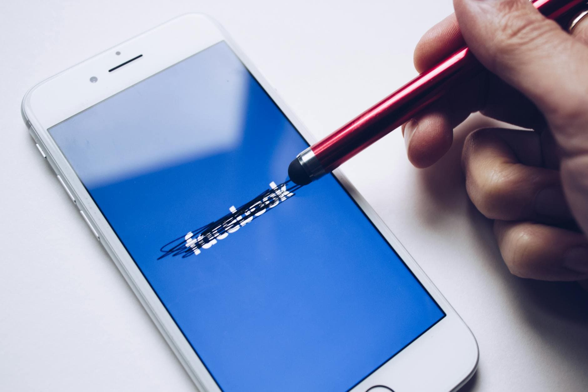 A Comprehensive Guide to Removing Facebook Reviews