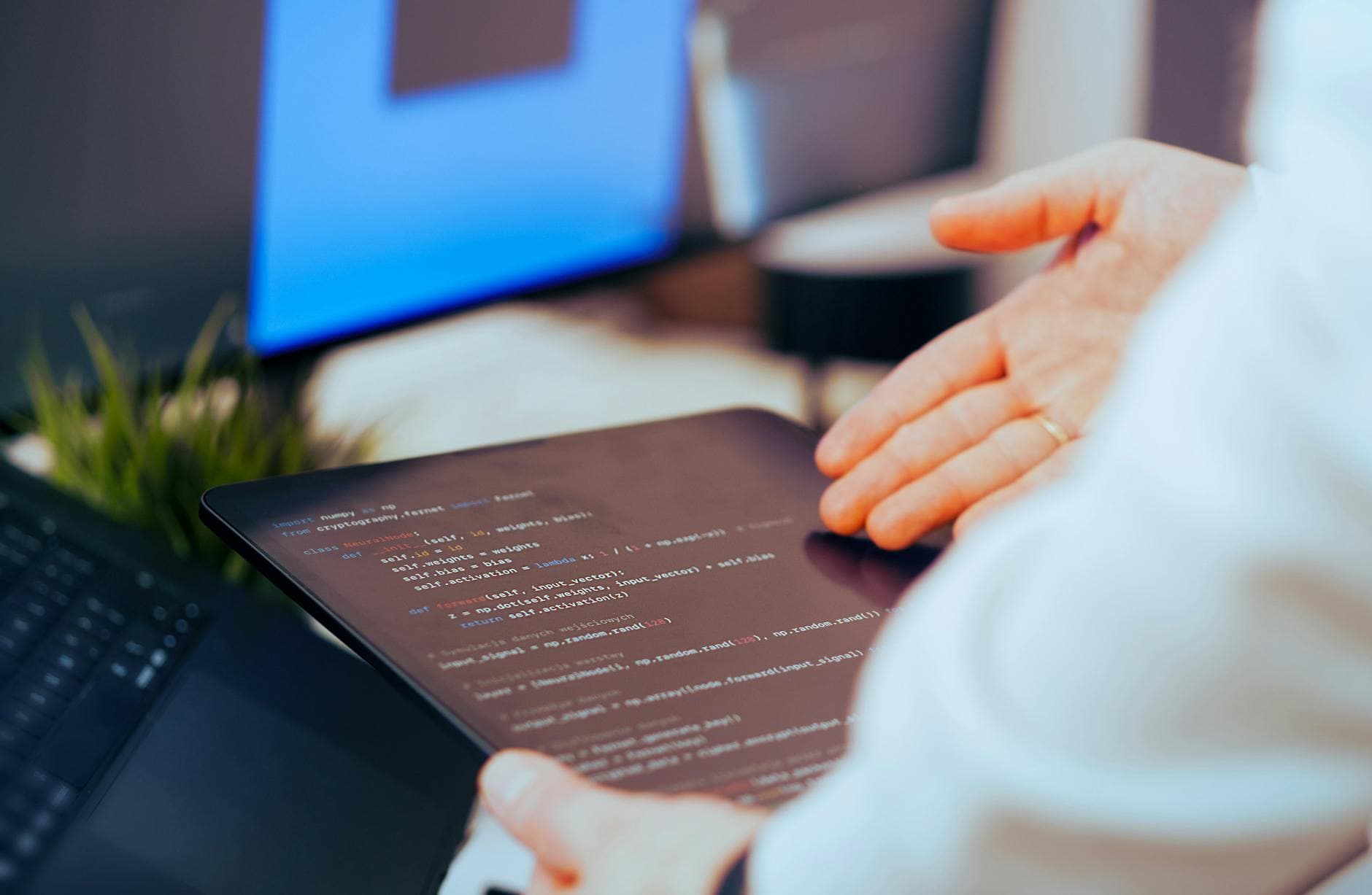Maximizing Returns: Evaluating ROI from Review Management Software